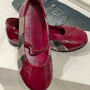 Burberry kids shoes size 26/9.5